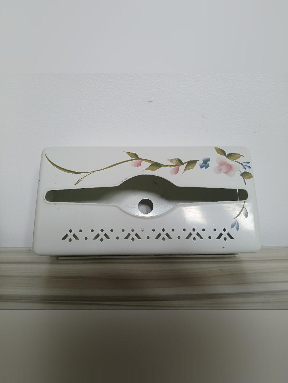 Vtg 50s Tole Painted Detecto Metal Tissue Box Holder White Floral Cottagecore